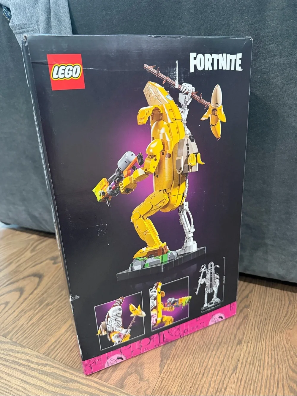Brand new Lego Fortnite Peely Bone Brick Figure - Yellow & White